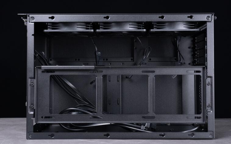 银欣SUGO 17机箱开箱评测