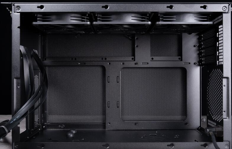 银欣SUGO 17机箱开箱评测