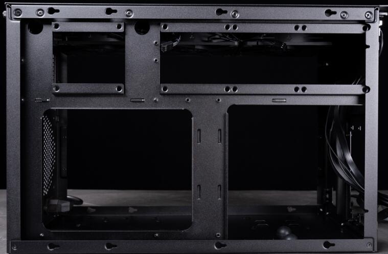 银欣SUGO 17机箱开箱评测