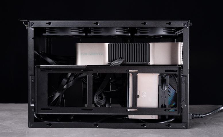 银欣SUGO 17机箱开箱评测