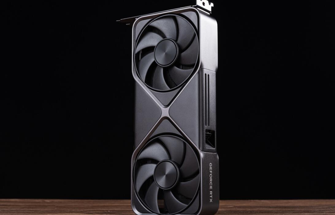 NVIDIA GeForce RTX 5070创始版显卡开箱评测 NVIDIA GeForce RTX 5070创始版显卡开箱评测