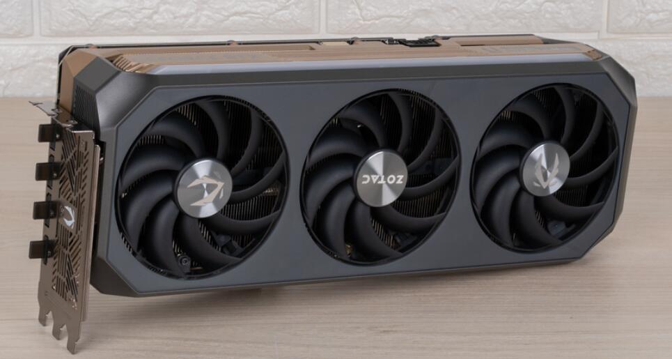 ZOTAC GAMING GeForce RTX 5070 Ti AMP EXTREME INFINITY显卡开箱评测 ZOTAC GAMING GeForce RTX 5070 Ti AMP EXTREME INFINITY显卡开箱评测