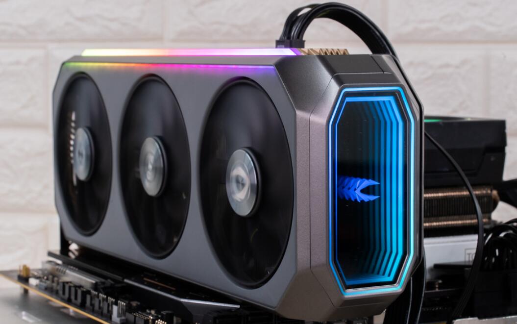 ZOTAC GAMING GeForce RTX 5070 Ti AMP EXTREME INFINITY显卡开箱评测 ZOTAC GAMING GeForce RTX 5070 Ti AMP EXTREME INFINITY显卡开箱评测