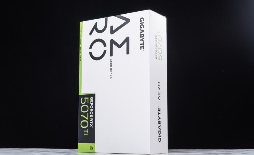 技嘉白色巨卡GeForce RTX5070Ti AERO OC显卡开箱评测