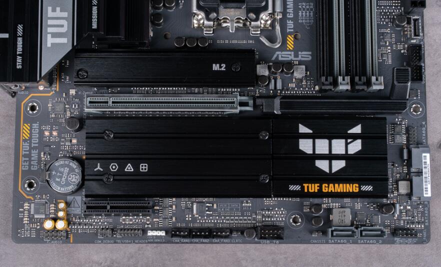 ASUS TUF GAMING B860M-PLUS WIFI主板开箱评测