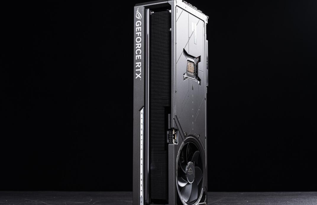 ROG Astral GeForce RTX5080 OC显卡开箱评测